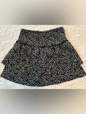 Zara Black Mini Skirt short with White Floral Print Girl Size 9